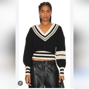 Steve Madden Black and Cream V-Neck Women's Sweater-Sz S